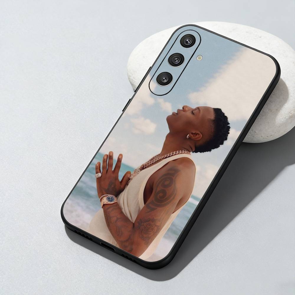 บิ๊กวิซ-ซ ว-วิซคิด อี-เอสเซนส์ - Phone Cases Big W บทวิจารณ์และราคา